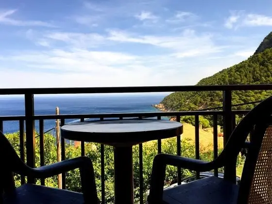 Tek Büyük Yataklı Oda, Balkon, Kısmi Deniz Manzarası