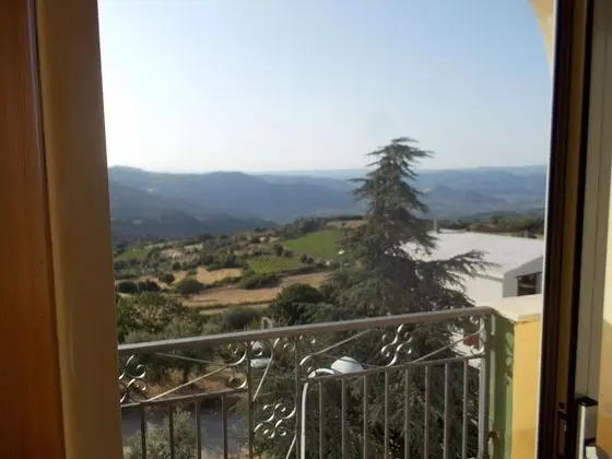 Tek Büyük Yataklı Oda, Balkon