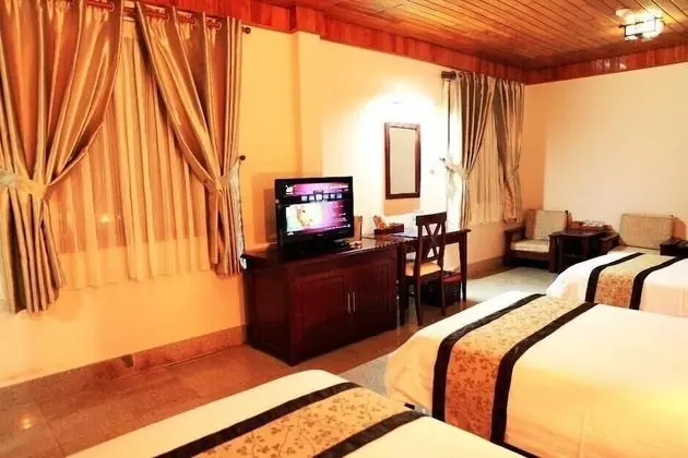Deluxe Üç Kişilik Oda, Bahçe Manzaralı