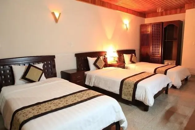 Deluxe Üç Kişilik Oda, Bahçe Manzaralı