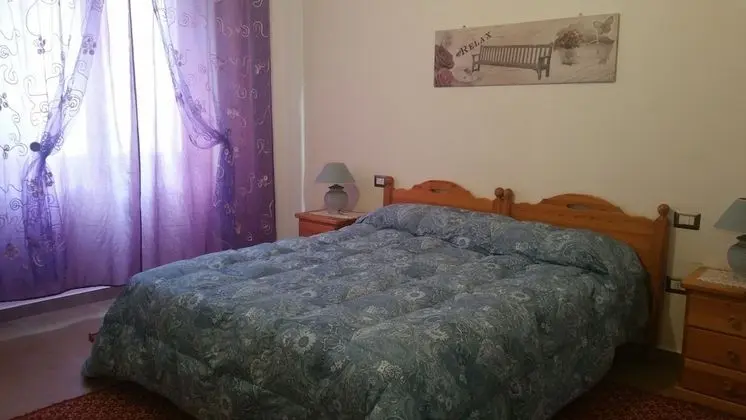 İki Ayrı Yataklı Oda, Ortak Banyo