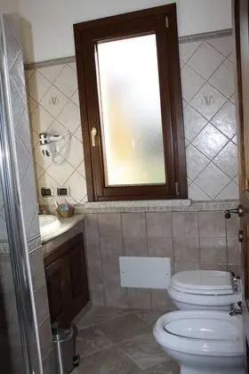 Comfort Tek Büyük veya İki Ayrı Yataklı Oda