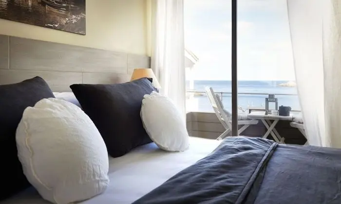 Deluxe Tek Büyük veya İki Ayrı Yataklı Oda, Deniz Manzaralı
