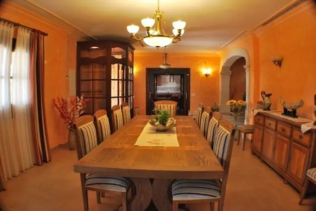 Villa, 4 Yatak Odası, Kişiye Özel Havuzlu