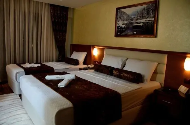 Deluxe Üç Kişilik Oda