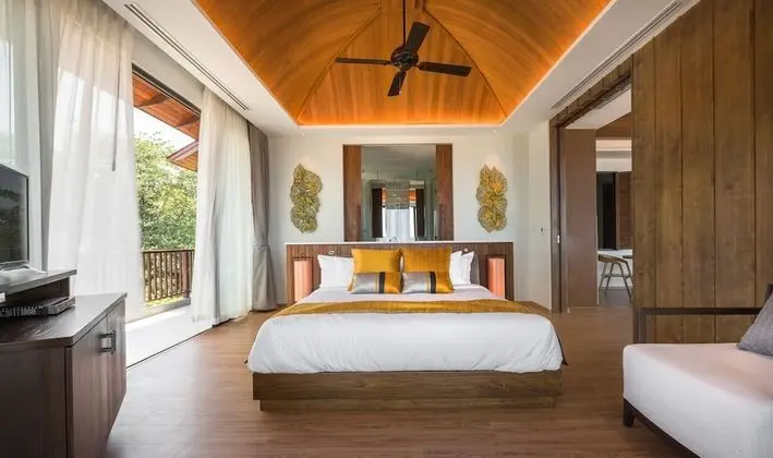 Luxury Villa, Sigara İçilmez