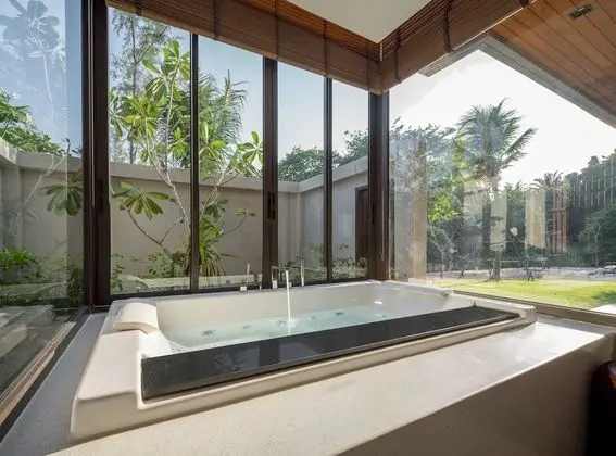 Luxury Villa, Sigara İçilmez