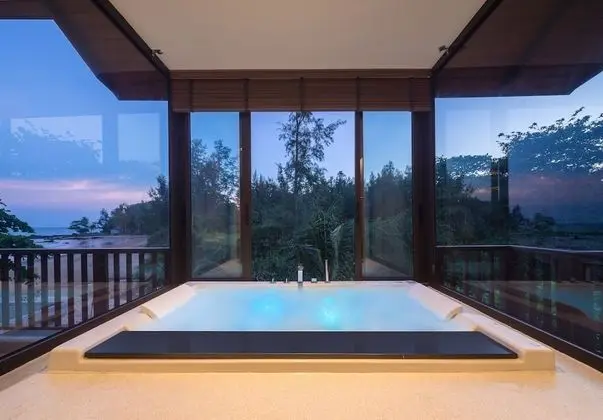 Luxury Villa, Sigara İçilmez