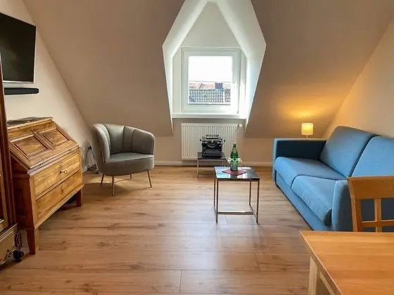 Deluxe Apart Daire (Poesie)