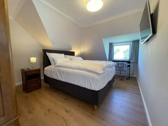 Deluxe Apart Daire (Poesie)