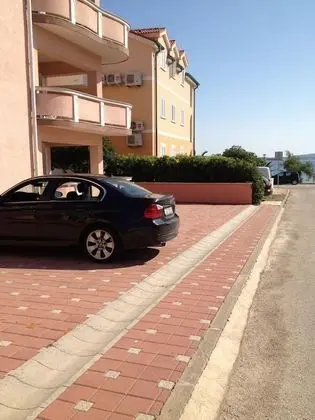 Apart Daire (Sab - 40 m from beach - A1(4+2))