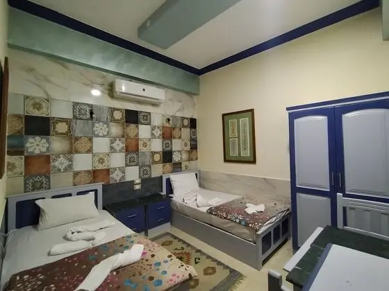 Tek Büyük veya İki Ayrı Yataklı Oda