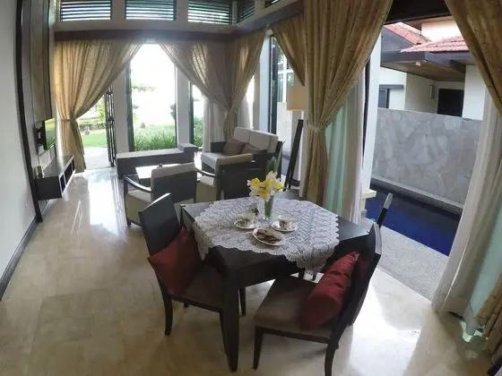 Family Villa, 2 Yatak Odası, Kişiye Özel Havuzlu, Plaj Manzaralı