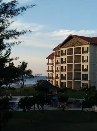 Family Süit, 2 Yatak Odası, 2 Banyolu, Havuz Kenarı (Spa Suite, Pool View/Beach View)