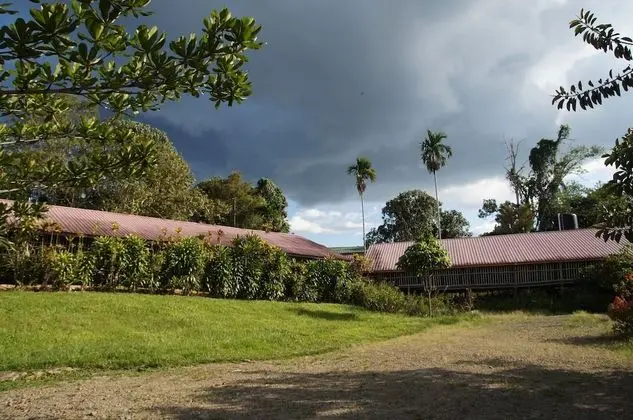 Üç Kişilik Oda (Long House)