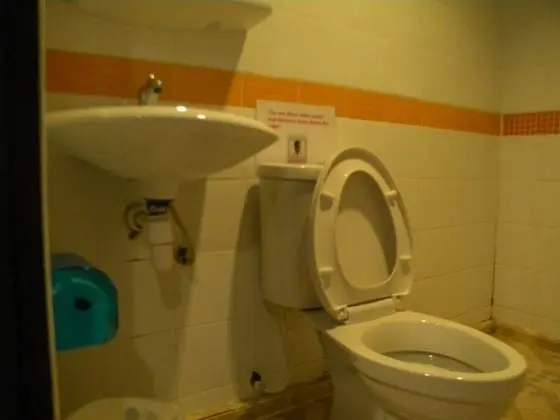 Standard Tek Büyük Yataklı Oda (1st Floor)