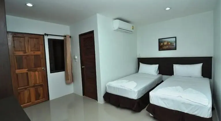 Standard Tek Büyük Yataklı Oda (1st Floor)
