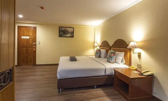 Standard Tek Büyük Yataklı Oda