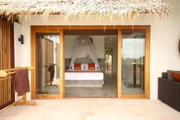 Turtle Villa, Ocean and Beach View