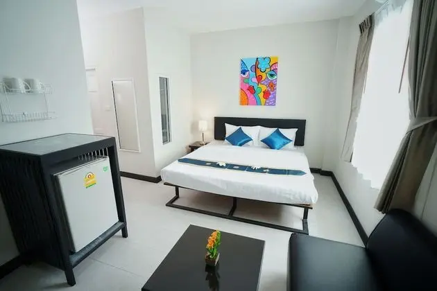 Standard Double Room Breakfast Included (Free 30 Mins Massage for 1 Person)
