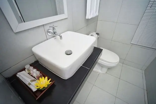 Standard Double Room Breakfast Included (Free 30 Mins Massage for 1 Person)