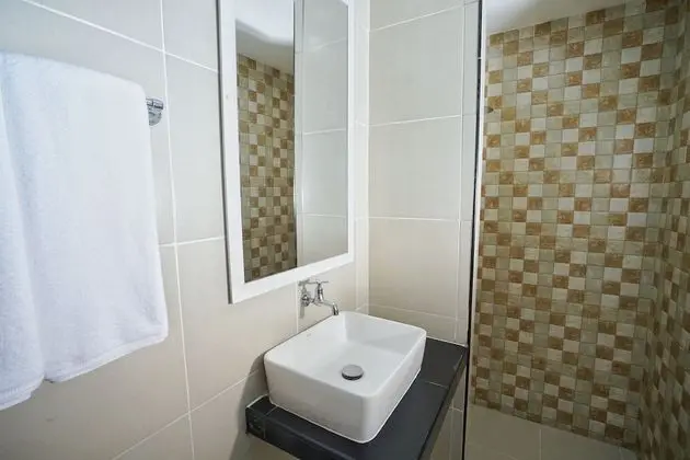 Standard Double Room Breakfast Included (Free 30 Mins Massage for 1 Person)