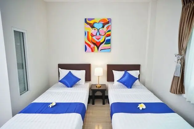 Standard Twin Room Breakfast Included (Free 30 Mins Massage for 1 Person)