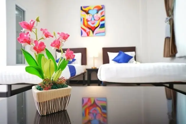Standard Twin Room Breakfast Included (Free 30 Mins Massage for 1 Person)