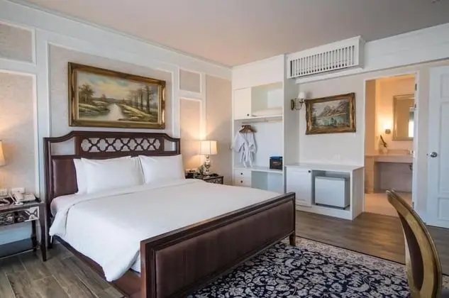 One-Bedroom Suite