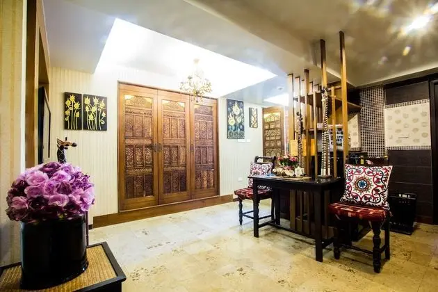 CORNER SUITE 2 (FAMILY ROOM)