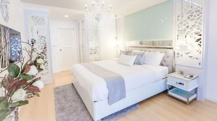 Luxury 4-Bedroom Townhome