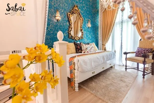 Luxury 4-Bedroom Townhome