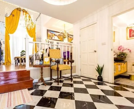 Luxury 4-Bedroom Townhome
