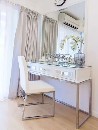 Luxury 4-Bedroom Townhome