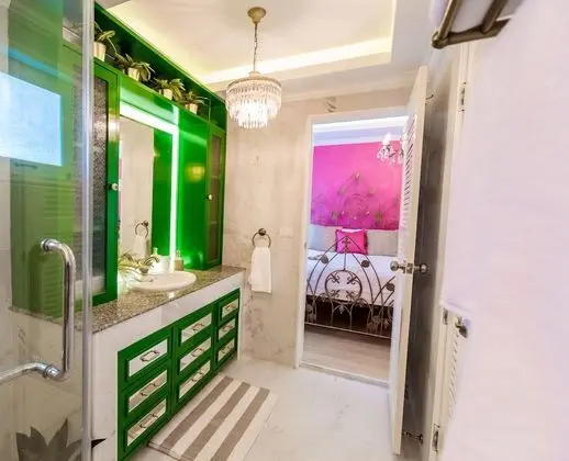 Luxury 4-Bedroom Townhome