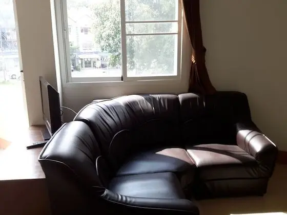 Deluxe A Studio
