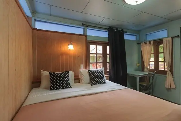 Fan Bungalow
