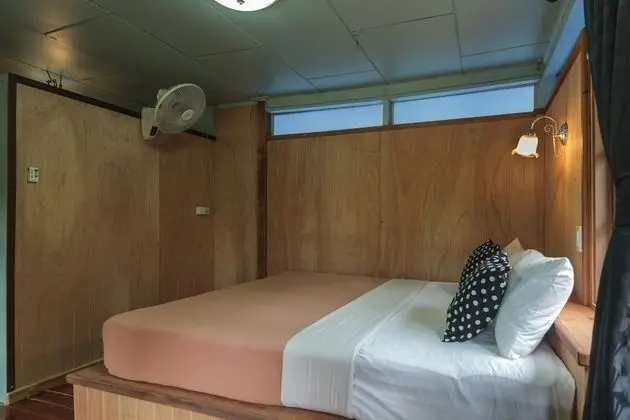 Fan Bungalow