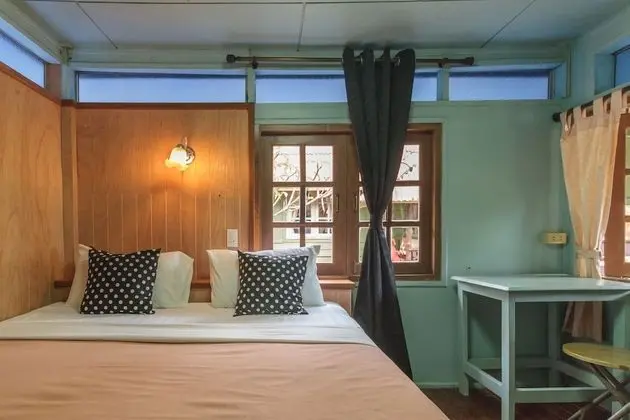 Fan Bungalow