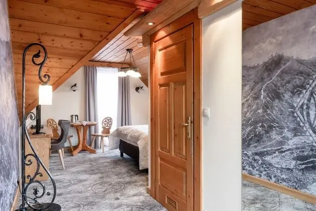 Tek Büyük veya İki Ayrı Yataklı Oda