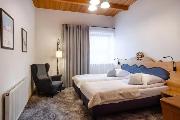 Tek Büyük veya İki Ayrı Yataklı Oda, Ek Bina (10 meters from main building)