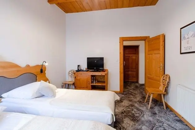 Tek Büyük veya İki Ayrı Yataklı Oda, Ek Bina (10 meters from main building)