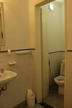 Ortak Ranzalı Oda, Karma Ranzalı Oda, Ortak Banyo (4 People)