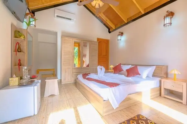 Luxury Tek Büyük Yataklı Oda, Bahçe Manzaralı
