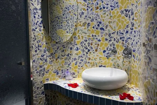 Standard Tek Büyük Yataklı Oda (Deluxe Interior View)