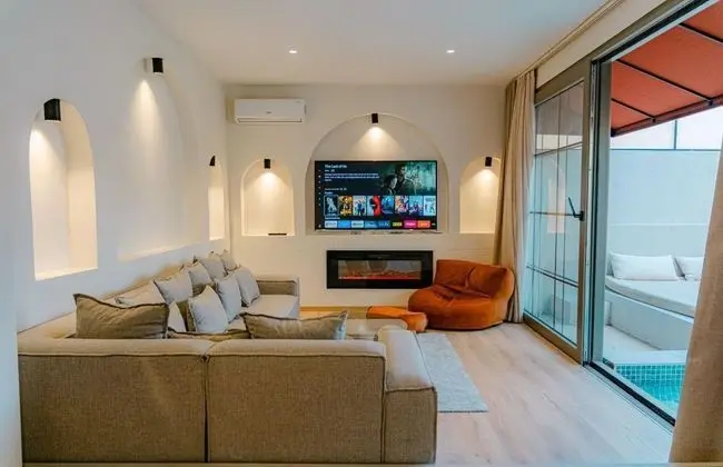 King Suite, Havuz ve Bahçe Manzaralı, Isıtmalı Özel Havuzlu
