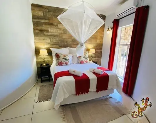 Standard Oda, 1 Büyük (Queen) Boy Yatak, Banyolu/Duşlu