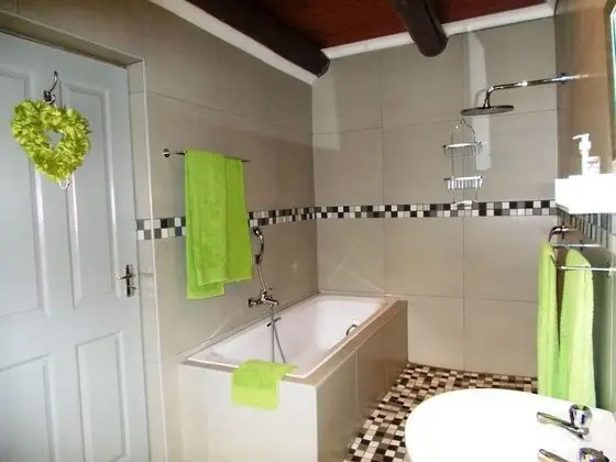 Comfort Apart Daire, Birden Çok Yatak, Engellilere Uygun, Vadi Manzaralı (Apartment A)