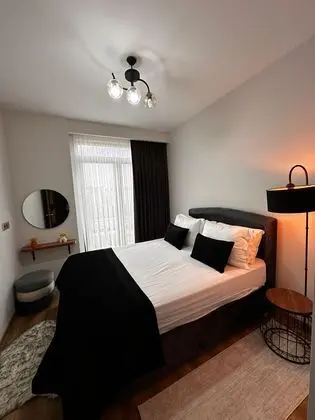 Jakuzili Suite