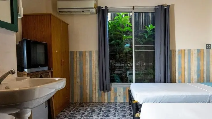 Budget Room